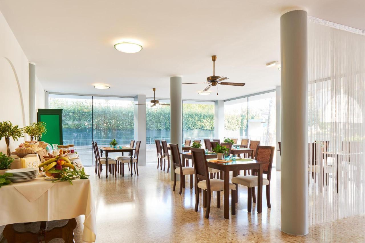 ליגננו סביאדורו G/Hotel Lignano מראה חיצוני תמונה