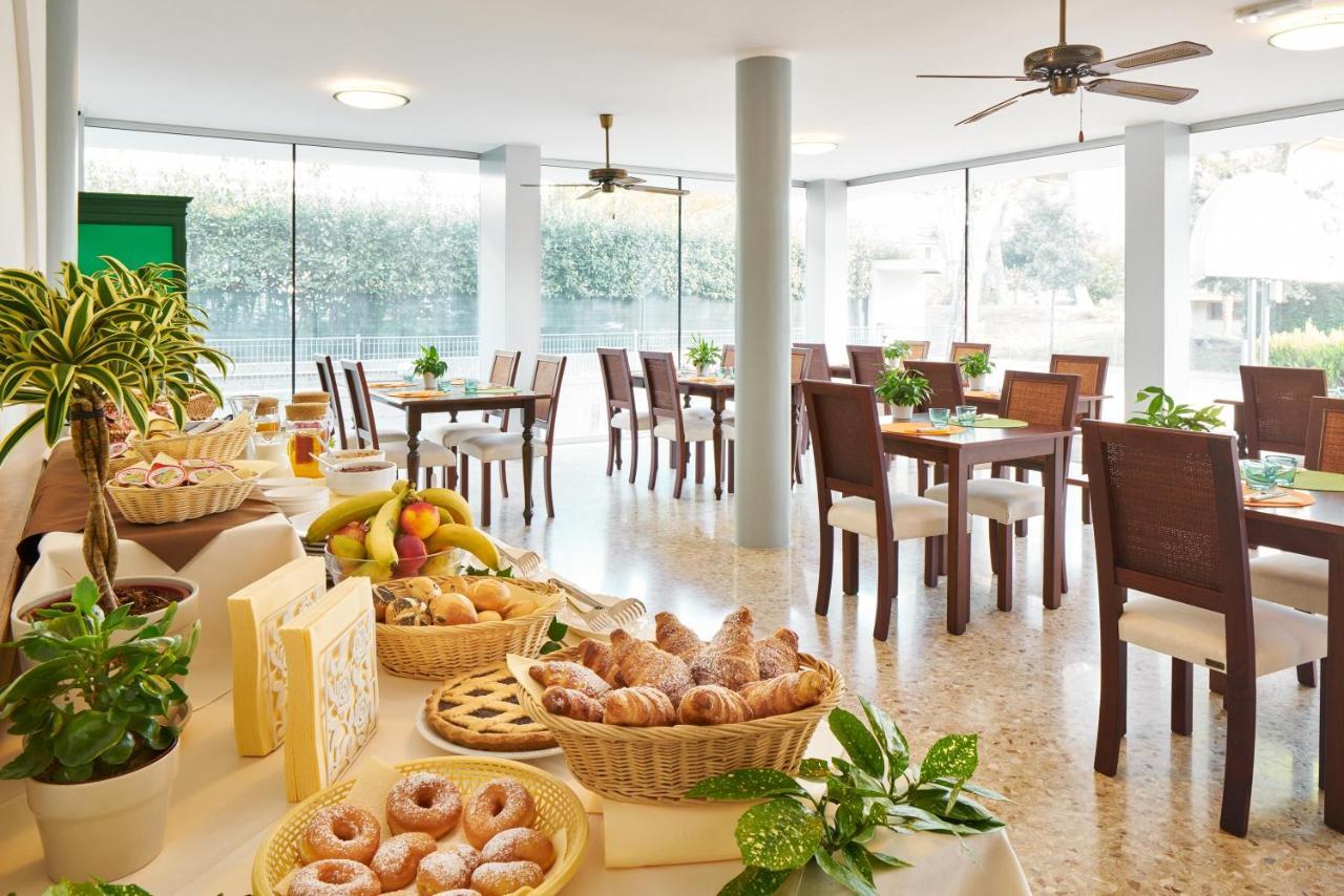 ליגננו סביאדורו G/Hotel Lignano מראה חיצוני תמונה